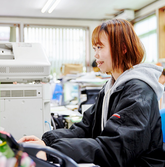 女性社員