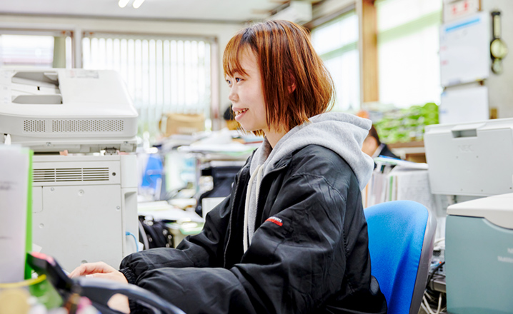 女性社員